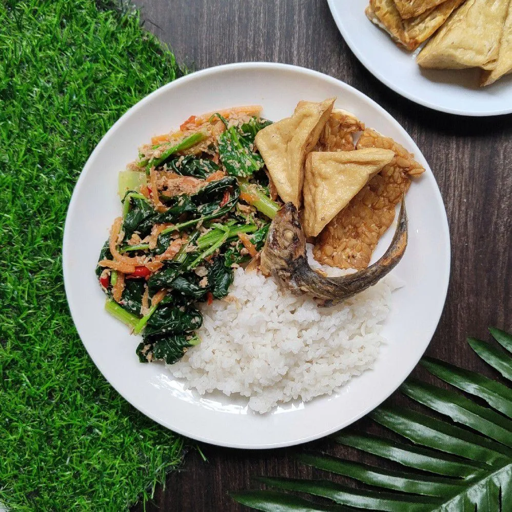 Nasi Urap Urap