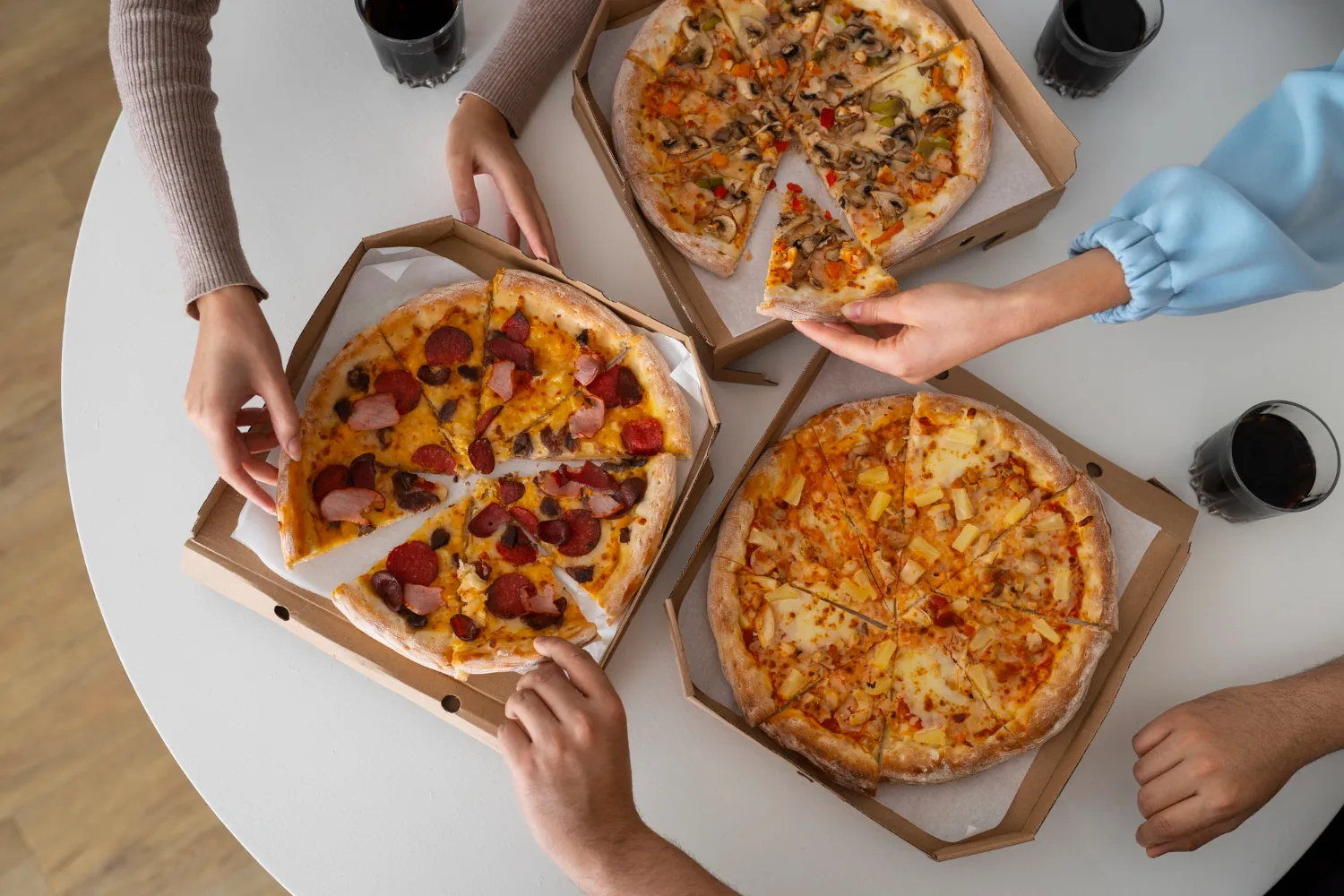 Ukuran Pizza di Pizza Hut dan Domino