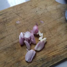 Iris bawang