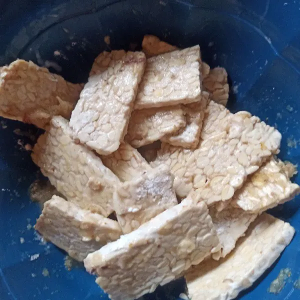 Aduk kembali hingga tercampur rata.