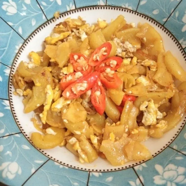 Pindahkan ke mangkung dan siap dinikmati selagi hangat