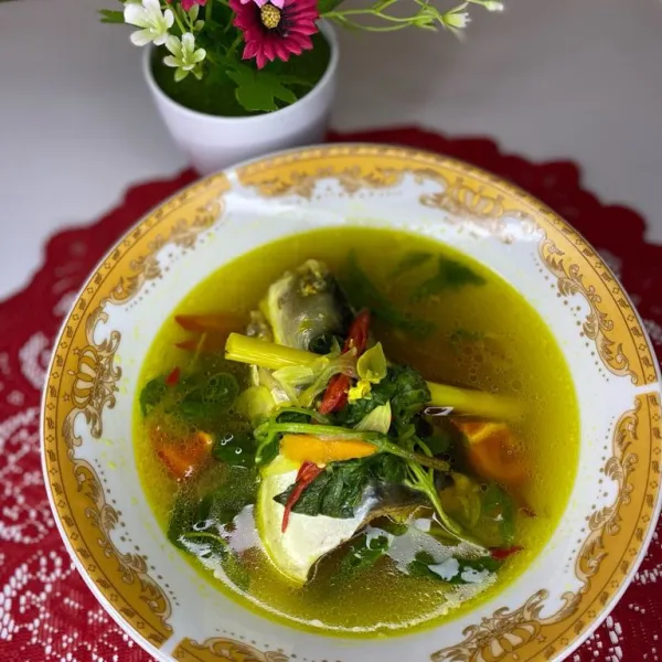 Bersihkan ikan patin dan potong sesuai selera