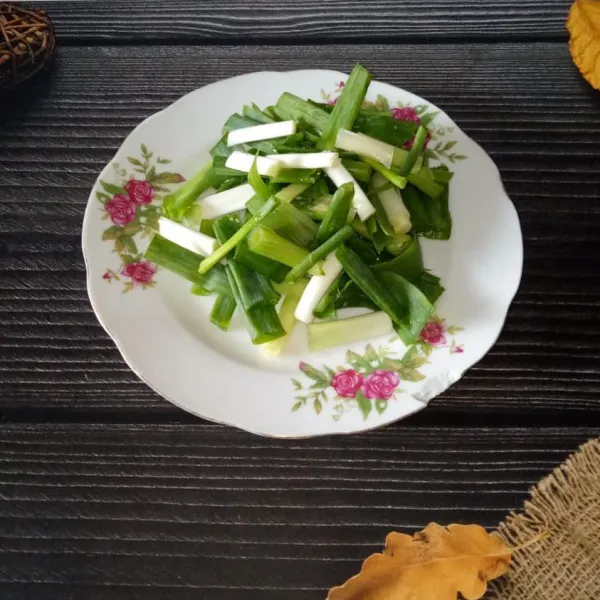 Potong-potong daun bawang