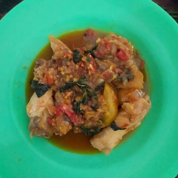 Ayam woku kemangi