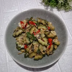 Iseng Pare Teri Nasi