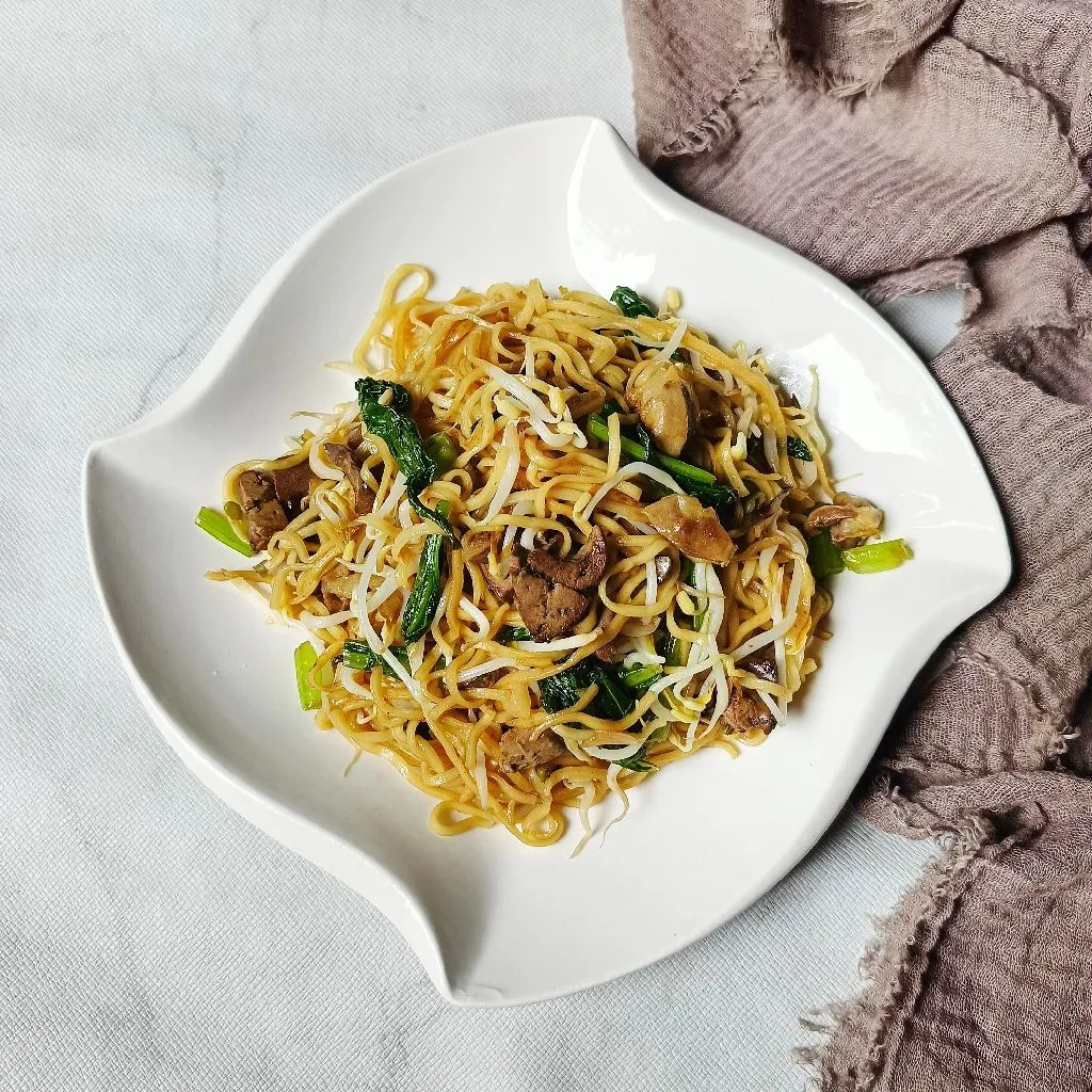 Mie Goreng Hati Ampela Sayur