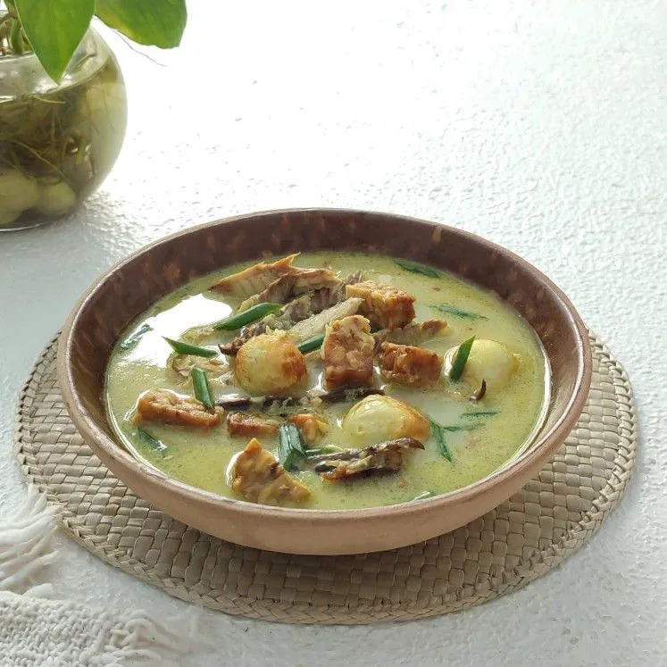 Sayur Lodeh Pindang Telur Puyuh