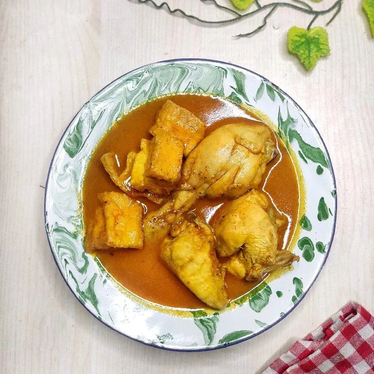 Kari Ayam Tahu