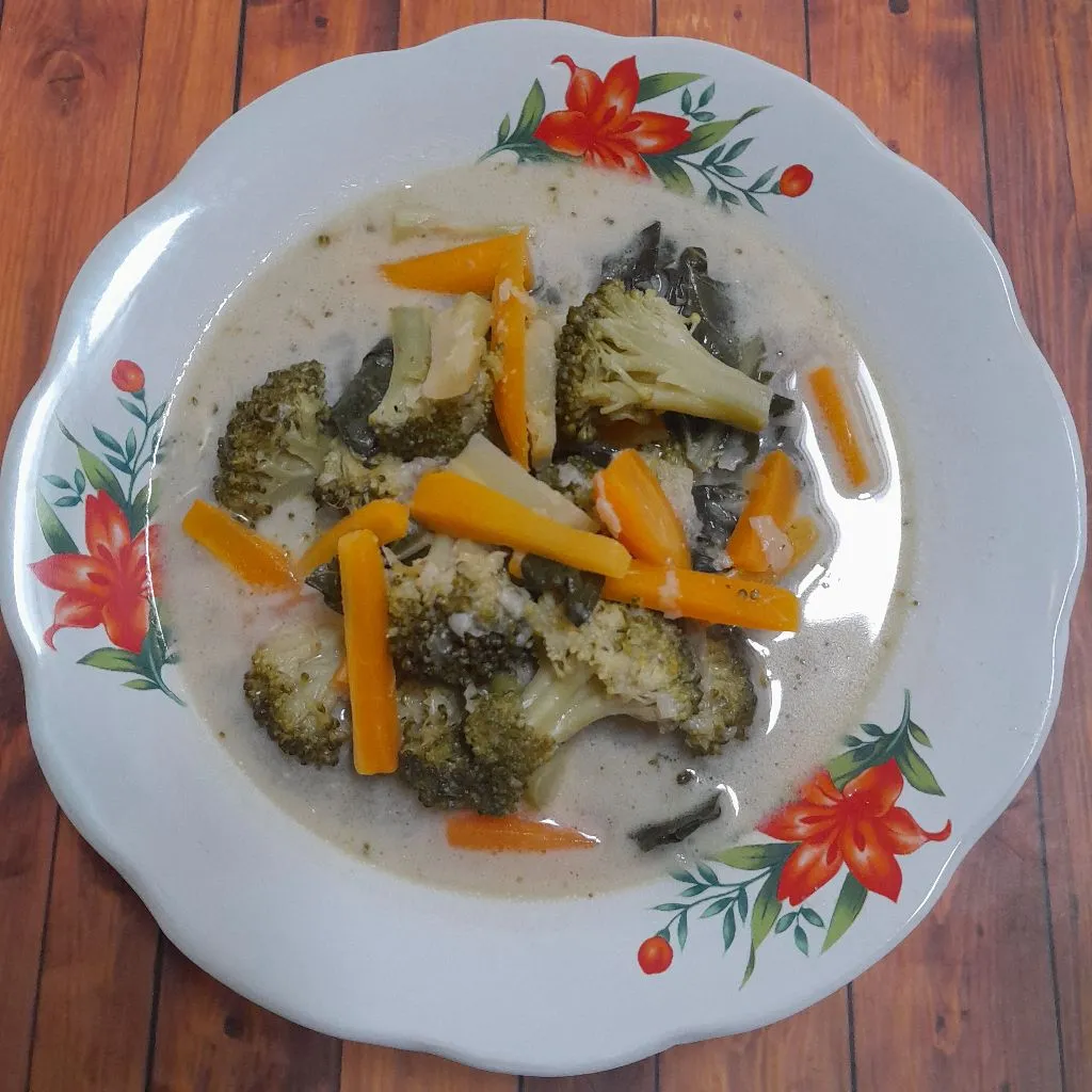 Sayur Brokoli Wortel