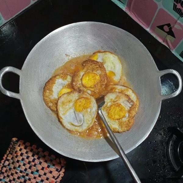 Masukan telur