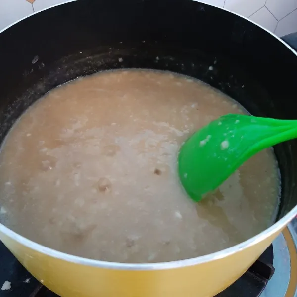 Aduk terus hingga mengental menjadi bubur