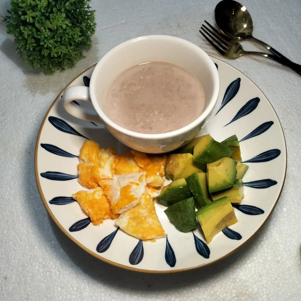 Oat Cokelat Telur Buah Alpukat.