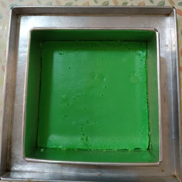 Setelah matang, keluarkan dari panci, biarkan suhu ruang.