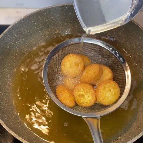 Goreng tofu, sisihkan