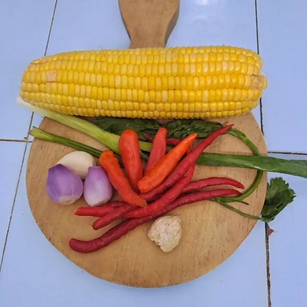 Siapkan bahan lalu cuci bersih.