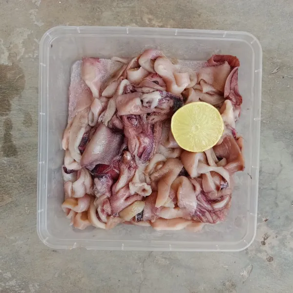 Iris cumi, lumuri dengan air perasan jeruk nipis