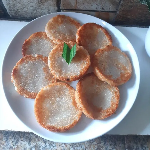 Alhamdulillah kue wingko babat siap untuk menemani ngeteh atau ngopi 😊