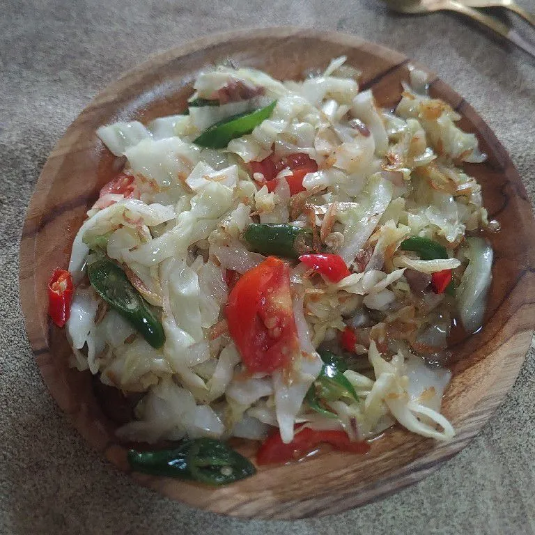 Tumis Kubis Pedas Udang Rebon