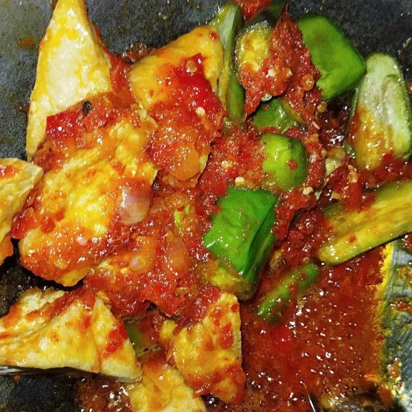 Lalu aduk hingga tercampur rata