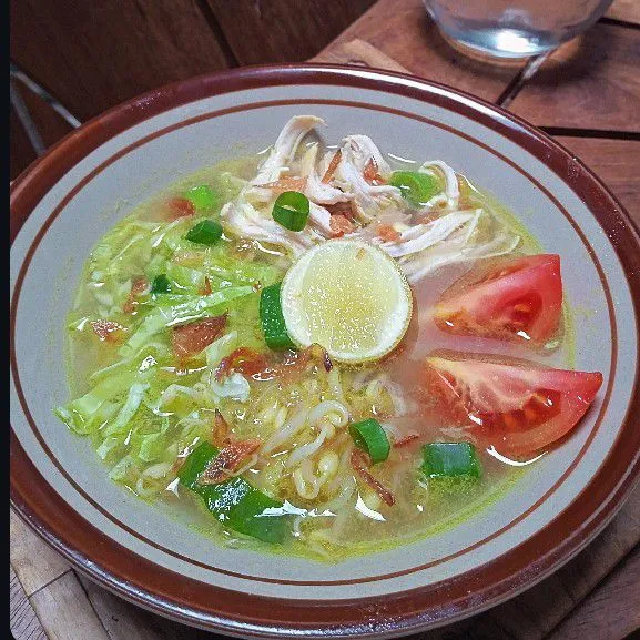 Soto Ayam Kuah Kuning Bening