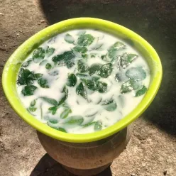 Uta Kelo ( Sayur Kelor Khas Palu)