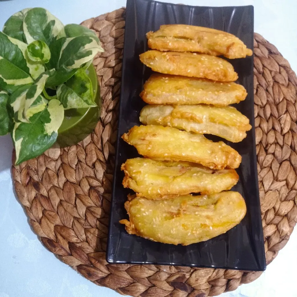 Pisang goreng wijen