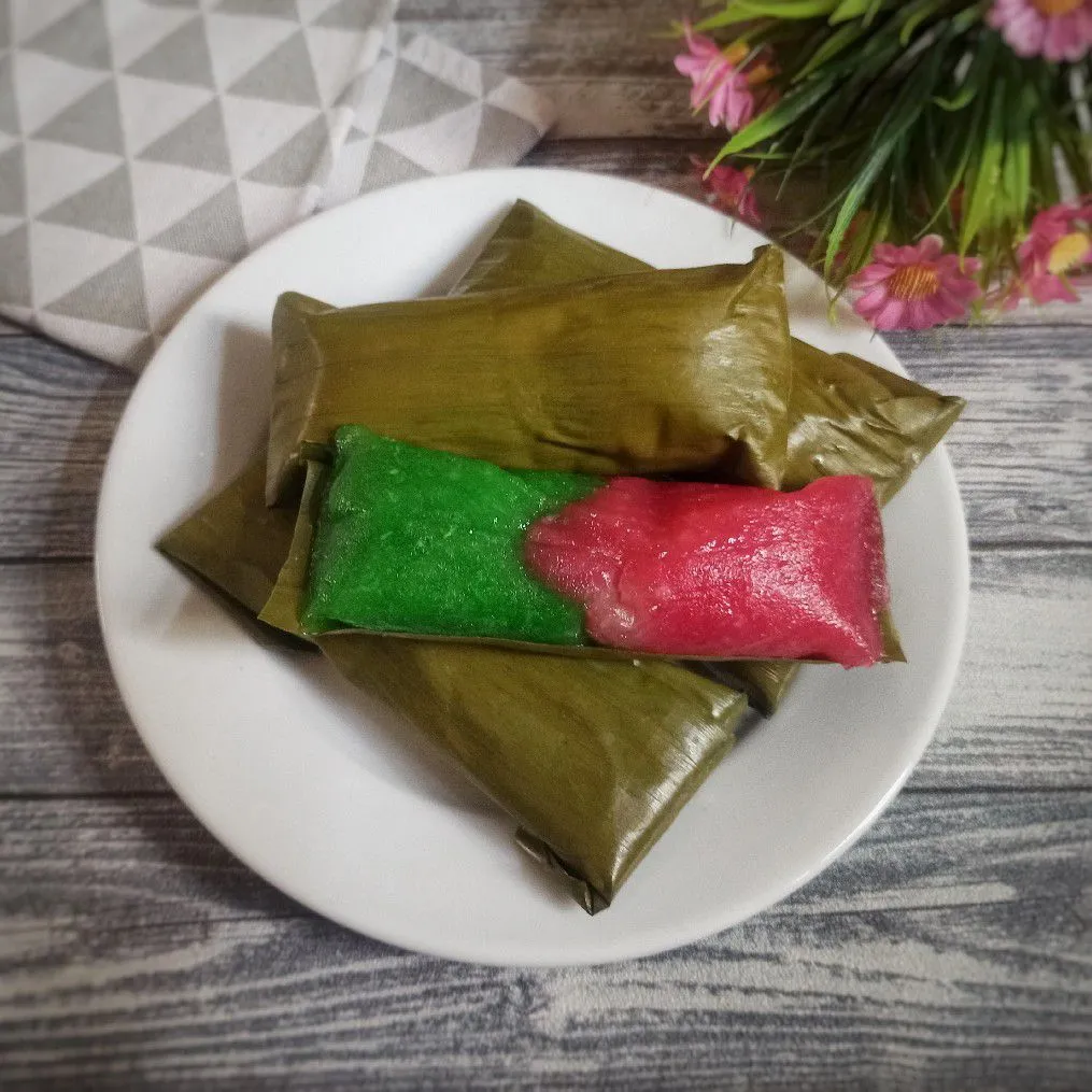 Lemet Singkong Strawberry Pandan