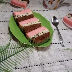 Bolu Lapis Neopolitan