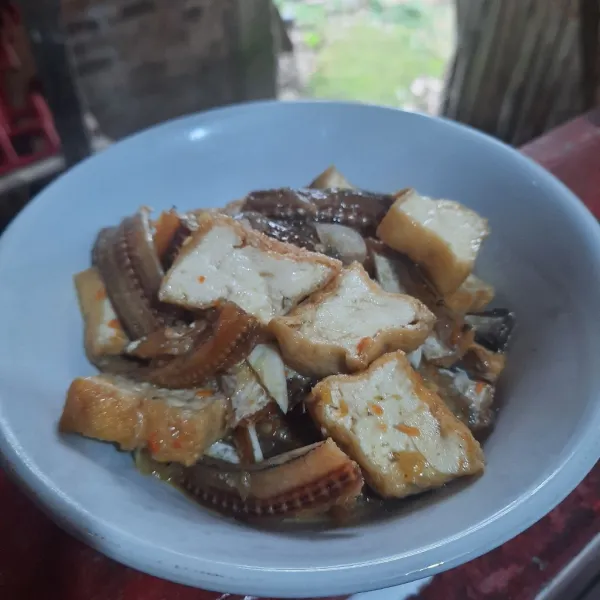 Setelah matang, koreksi rasa dan siap dihidangkan.