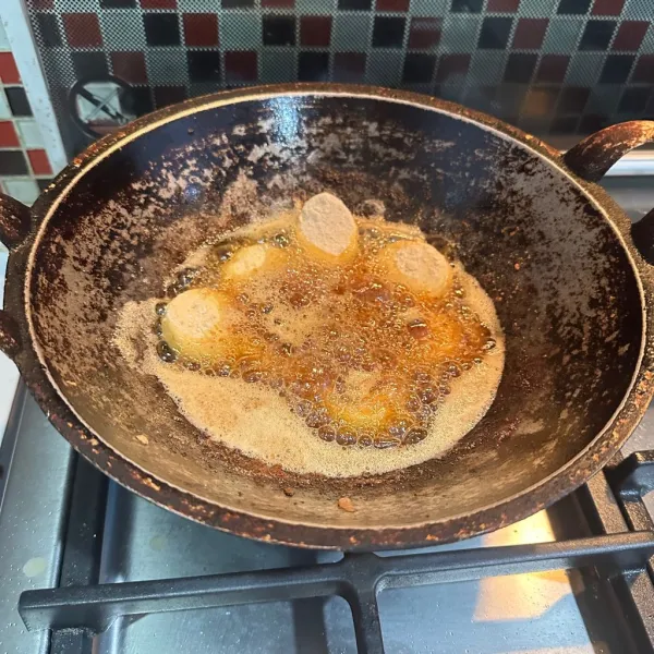 Goreng hingga kering kecoklatan.