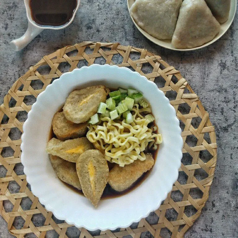 Pempek ikan cue tongkol