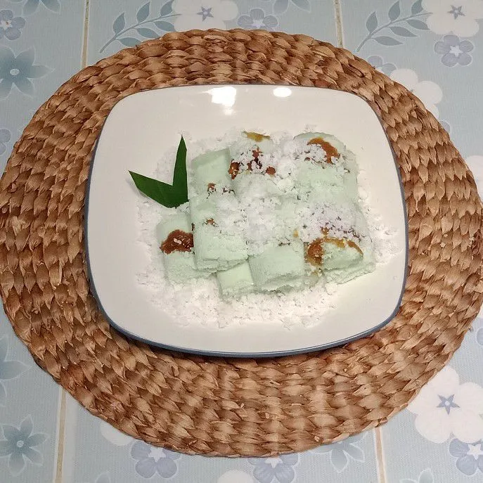 Kue Putu Tanpa Bambu