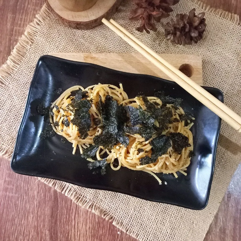 Korean Seaweed Noodle