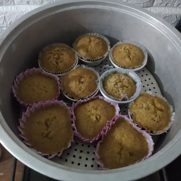 Kukus selama 30 menit.