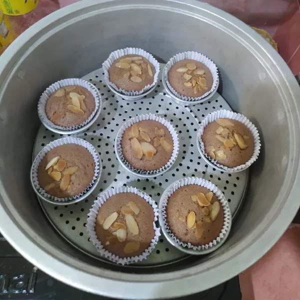 Kukus selama 15 menit.