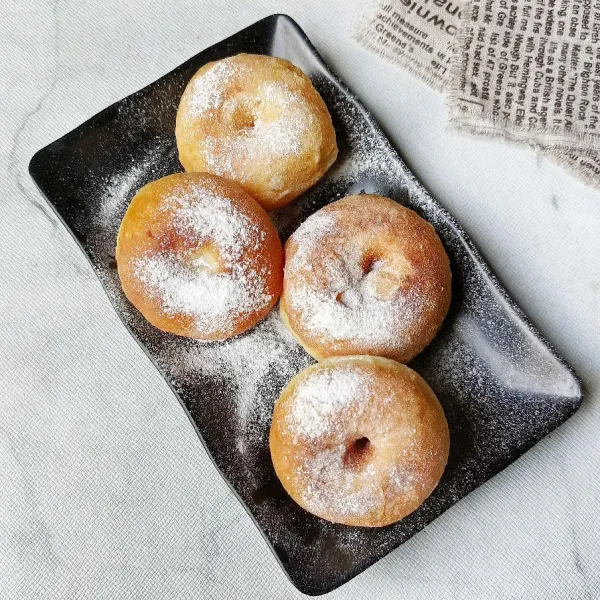 Sajikan donat dengan topping sesuai selera!