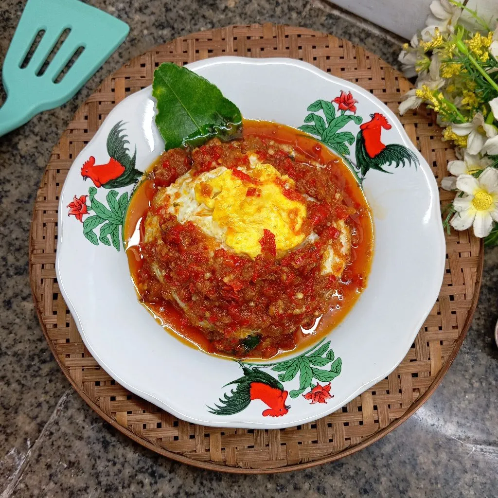 Telur Ceplok Bumbu Terasi