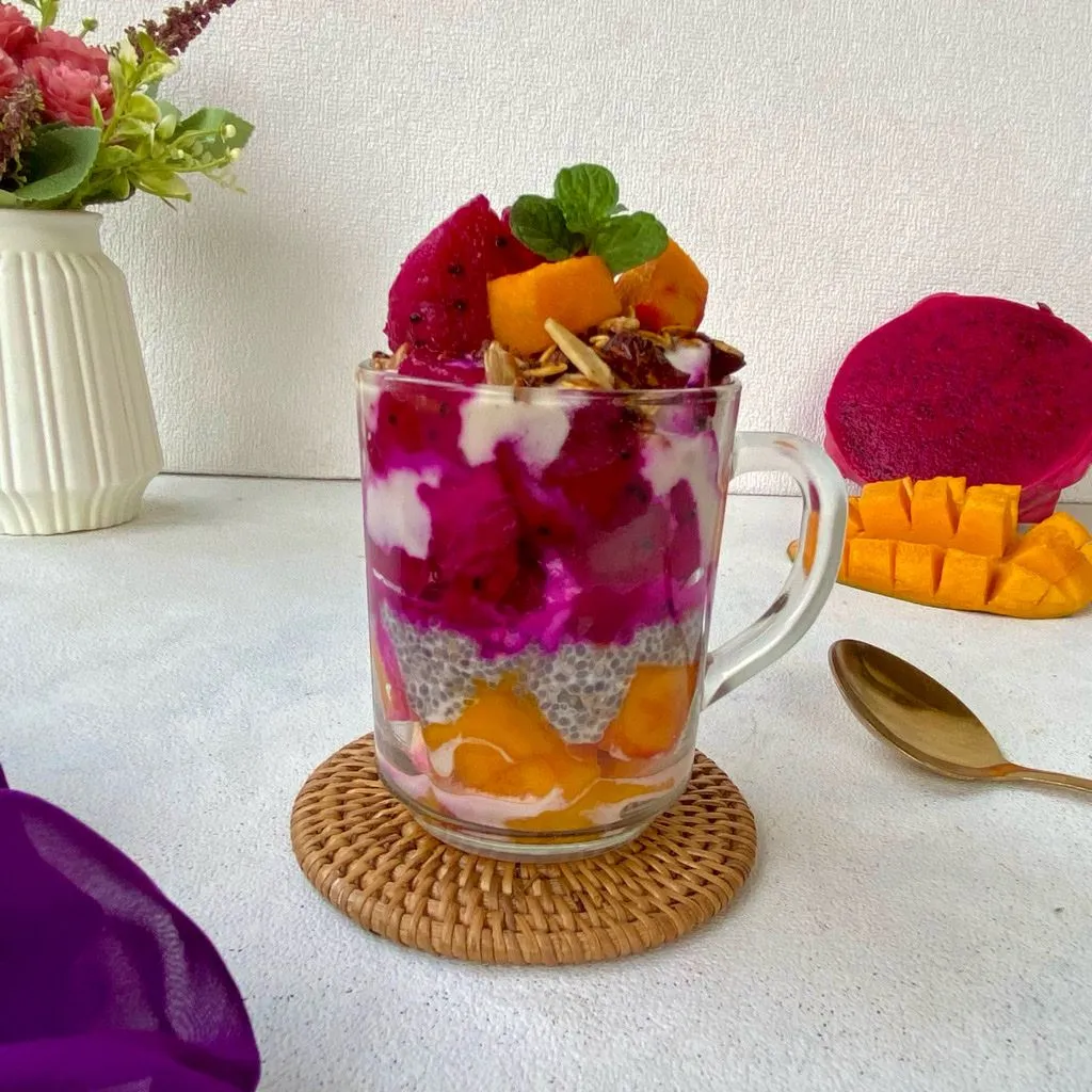 Parfait Mangga Buah Naga