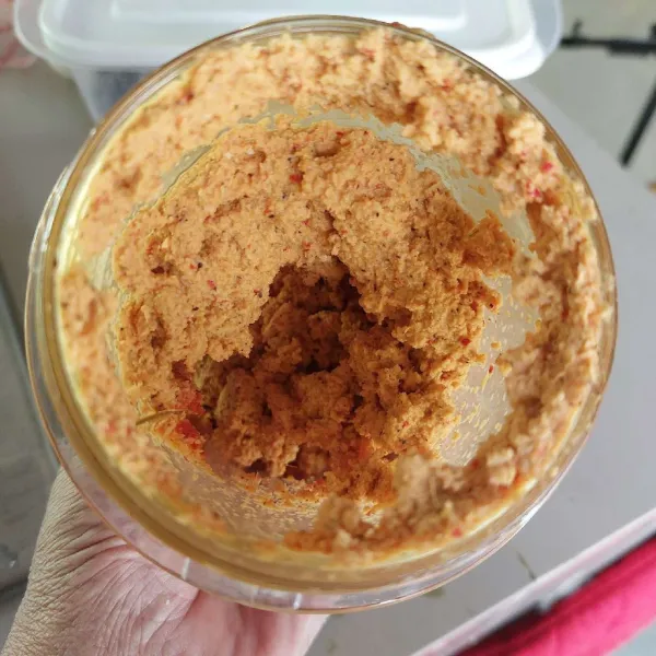 Blender halus bumbu dan kelapa