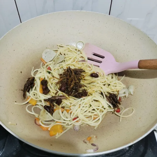 Spaghetti Rendang Resep Spaghetti Sambal Rendang Sederhana Rumahan di Yummy App