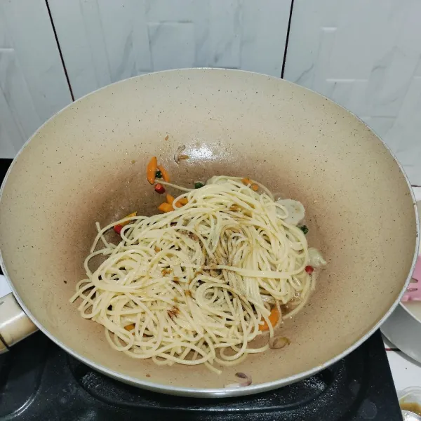 Spaghetti Rendang Resep Spaghetti Sambal Rendang Sederhana Rumahan di Yummy App