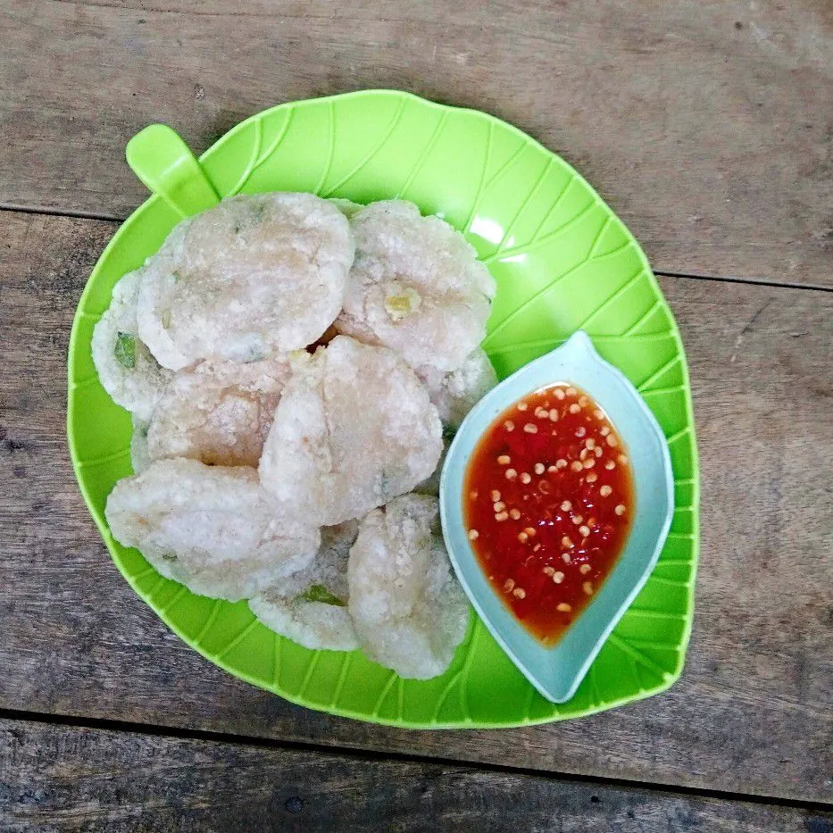 Cireng bumbu rujak