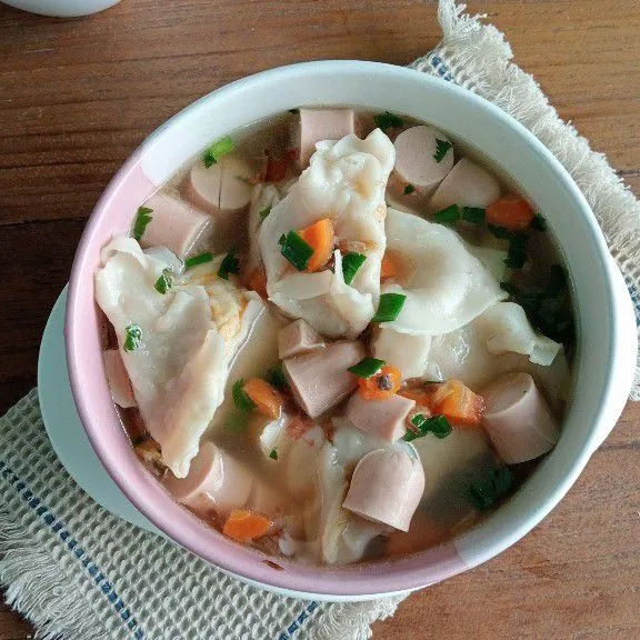 Masak hingga mendidih kembali. Angkat lalu hidangkan