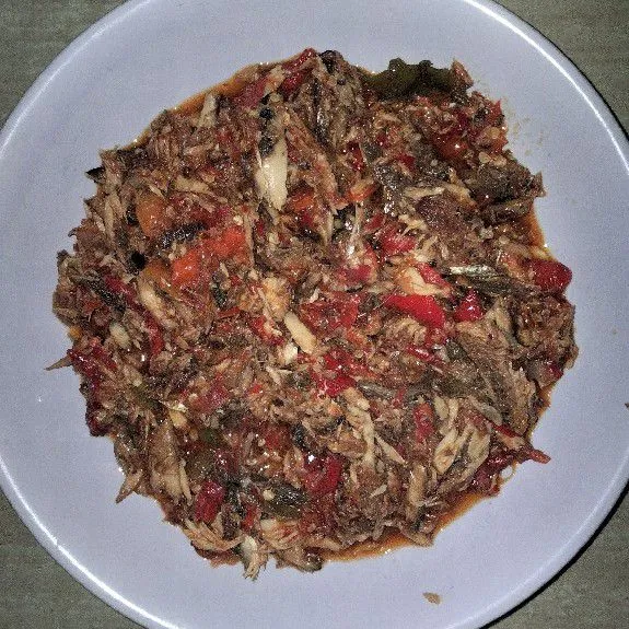 Sambal suwir ikan tongkol