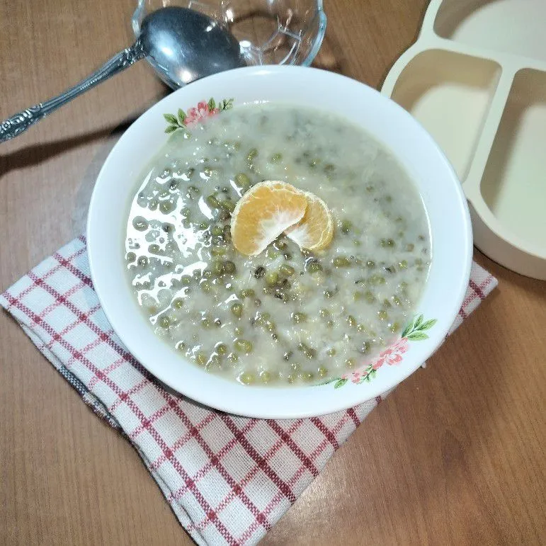 Bubur Kacang Hijau Segenggam Beras