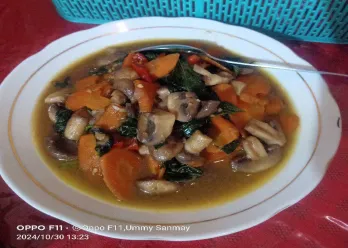Tumis Daun Ubi Jamur