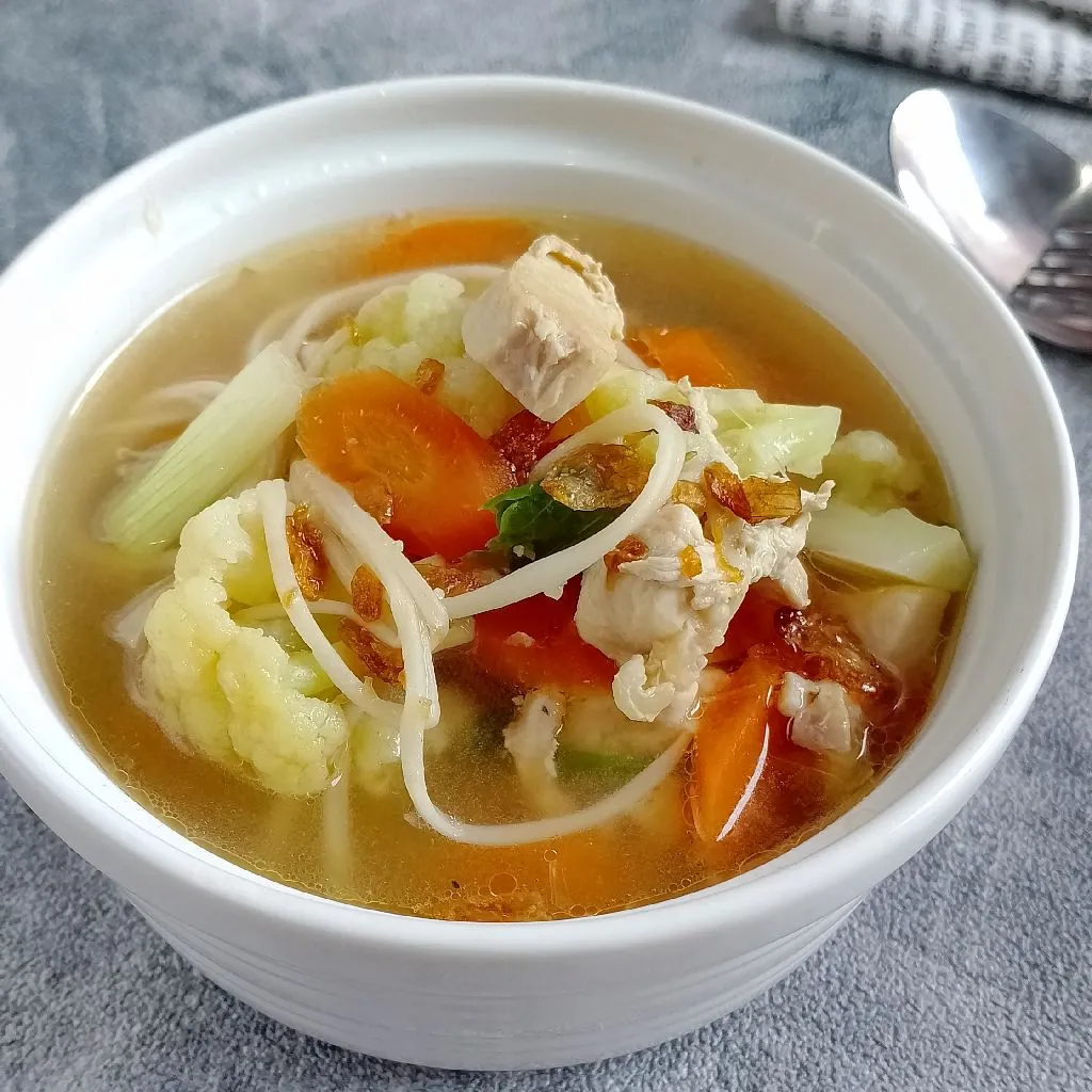 Sop Ayam Jamur Enoki