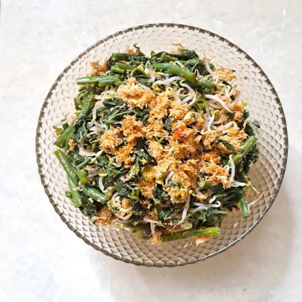 Lalu campurkan semua bahan hingga tercampur merata dan sajikan