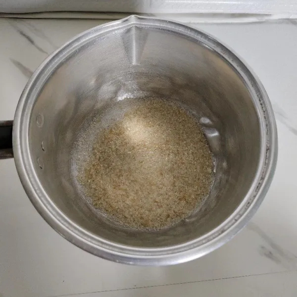 Masukan 120 gr gula pasir.
