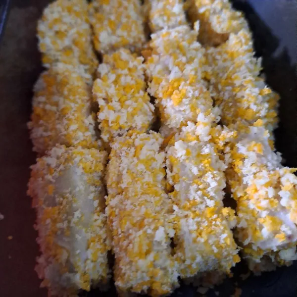 Baluri dengan tepung basah dan tepung panir bisa jadi stock frozen.(Bisa langsung digoreng buat cemilan).